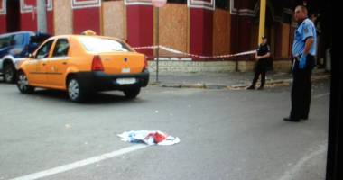 SCENE DE GROAZĂ LA CONSTANȚA. TAXIMETRIST ÎNJUNGHIAT ÎN GÂT, PE BULEVARDUL TOMIS - 3