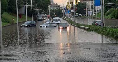 GALERIE FOTO / Imagini cu prăpădul făcut de ciclonul din Marea Neagră în Bulgaria - 7
