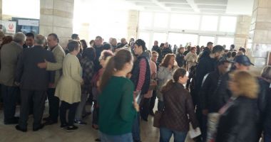 GALERIE FOTO / Aglomerație mare la târgul de joburi. Este prezent și primarul Constanței - 3