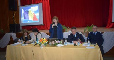 GALERIE FOTO / Directorii de unități de învățământ din Constanța, ședință cu conducerea ISJ - 6