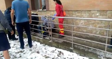 Stire din Eveniment : Tentativă de suicid la Constanța! Un bărbat s-a aruncat de la etaj