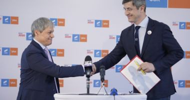 Stire din Politică-Administrație : Dan Barna: "Propunerea USR-PLUS pentru postul de premier este Dacian Cioloş"