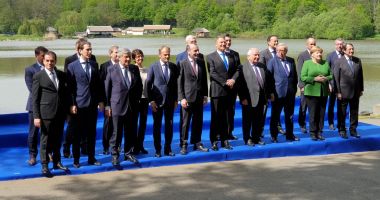 Stire din Actualitate : Summit Sibiu / Merkel, impresionată de cel mai mare muzeu în aer liber din Europa