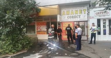 Update. Agenție loto din Constanța, cuprinsă de flăcări!