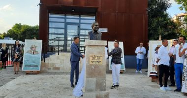 GALERIE FOTO. Mari actori ai scenei românești au participat, la Techirghiol, la inaugurarea celui mai modern Teatru de Vară - 5