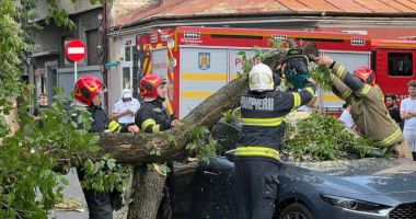 Bilanțul vremii severe: Pagube în 60 de localități din 14 județe și în București - 2