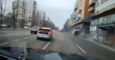 Stire din Eveniment : Accident crâncen. În mod surprinzător, şoferul a scăpat doar cu răni uşoare