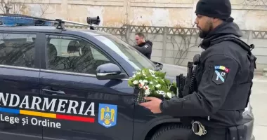 Stire din Eveniment : Jandarmii constănțeni au oferit mărțișoare doamnelor și domnișoarelor, la început de primăvară