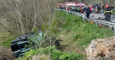 Stire din Eveniment : Accident grav cu șapte victime. A fost activat Planul Roșu de intervenție