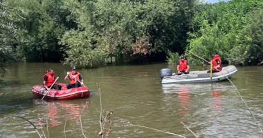 Doi copii s-au înecat în râul Mureș. Salvatorii nu au mai putut face nimic