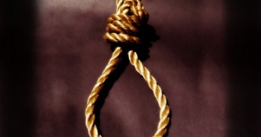 Stire din Actualitate : Hărțuită de colegi, s-a spânzurat
