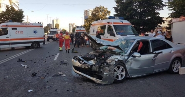 GRAV ACCIDENT la Kaufland, cu 5 victime. 3 persoane au suferit fracturi - UPDATE