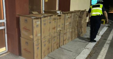 Stire din Eveniment : Doi cetățeni moldoveni au încercat să introducă ilegal în România sute de mii de țigări