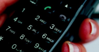 Stire din Diverse : O grupare ce vindea fictiv telefon mobile online, destructurată