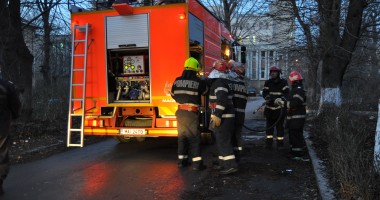 UPDATE / Incendiu în curtea Spitalului de Boli Infecțioase Constanța. Incendiul a fost pus de hoți, în fosta Secție de Endocrinologie - 2