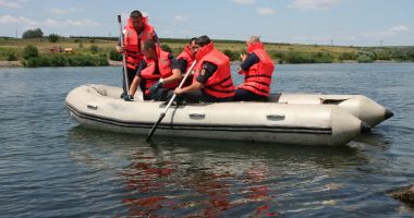 UPDATE. ALERTĂ! CADAVRU văzut plutind pe Lacul Tăbăcărie