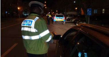 Stire din Eveniment : Urmărire ca în filme: 'Șofer' de 15 ani, cu poliția pe urme în trafic