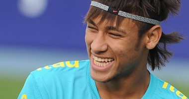 Stire din Sport : Cât a costat transferul brazilianului Neymar