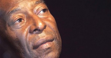 Stire din Sport : Pele susține candidatura lui Jerome Champagne