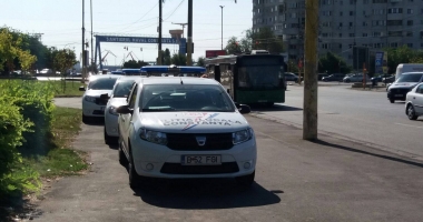 Controale de proporții, în zona Gării. Pasagerii, dați jos din microbuze - 3