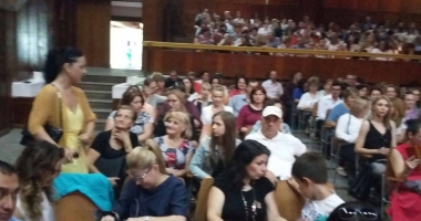 Galerie foto / A început ședința cu directorii de școli. Iată ce se discută - update - 5