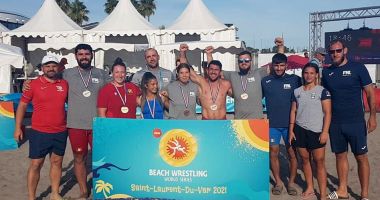 Stire din Sport : Lupte pe plajă / Constănţeanul Vlad Caraş, medaliat cu argint la Nisa