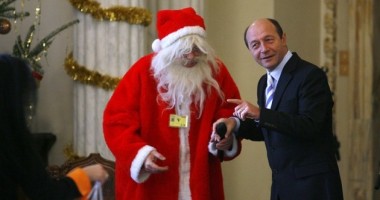 Stire din Politică-Administrație : Traian Băsescu: Sărbătoarea Nașterii Domnului să ne ajute să păstrăm speranța într-un viitor mai bun