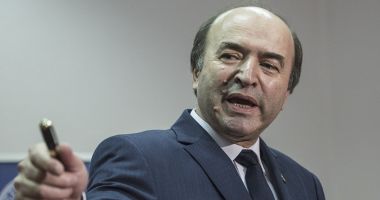 Stire din Eveniment : Tudorel Toader, prima reacție după valul de eliberări: Înalta Curte să respecte legea