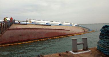 Navigație restricționată în portul Midia. Se lucrează la verticalizarea epavei "Queen Hind" - 2