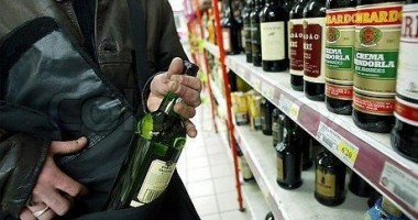 Stire din Eveniment : A furat din supermarket și a fost prins