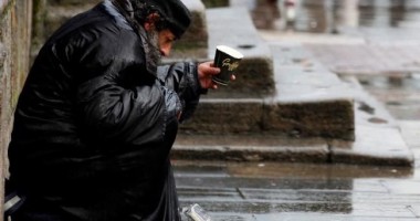 Stire din Eveniment : Băgat la închisoare pentru că a obligat un bărbat un cerșească