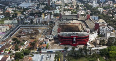Stire din Sport : Valcke: Orașul Curitiba ar putea fi exclus de la CM, dacă lucrările la stadion nu avansează