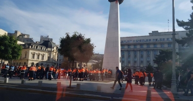 GALERIE FOTO / Reprezentanți ai SAJ Constanța, prezenți la mitingul din Capitală. "Pichetăm sediile ministerelor Muncii și Sănătății" - 3