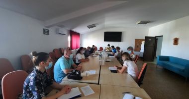 MASĂ ROTUNDĂ. DGASPC Constanța construiește punți spre alte instituții, pentru protejarea victimelor TRAFICULUI DE PERSOANE - 2