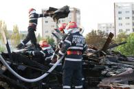 Incendiu la acoperișul unui bloc de pe bulevardul Lăpușneanu