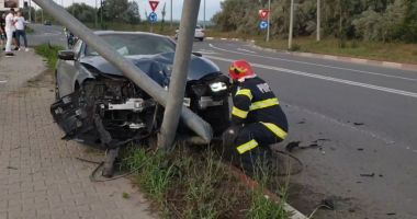 Stire din Eveniment : BMW Seria 8 DISTRUS ȘI ABANDONAT! Detalii din anchetă!