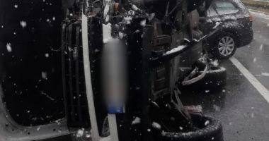 GALERIE FOTO/ ACCIDENT GRAV LA MURFATLAR. TREI MAȘINI IMPLICATE! - 3
