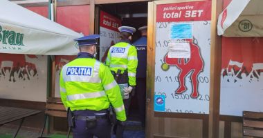 GALERIE FOTO / CONTROALE DE AMPLOARE ÎN BARURI: Poliția a dat amenzi pe bandă rulantă! - 6
