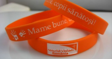 Stire din Sănătate : "Brățara Bunătății" a strâns mii de lei pentru bebelușii subnutriți
