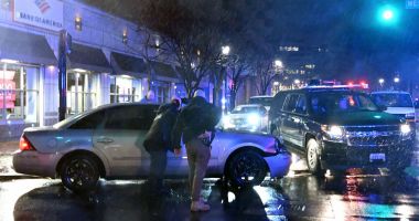 Panică în SUA! O mașină a intrat direct în convoiul lui Joe Biden