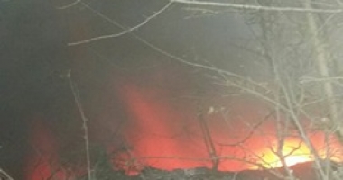 Incendiu la Medgida. Arde un rezervor de deșeuri petroliere - 3