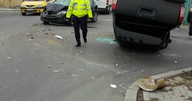 GRAV ACCIDENT RUTIER, la Constanța. Două victime, după ce o mașină s-a răsturnat - 5