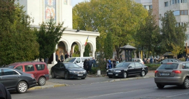 GALERIE FOTO / Șoferul care a provocat accidentul soldat cu doi tineri morți, înmormântat. I s-ar fi făcut rău la volan! - 6