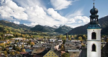 Stire din Sport : Ski. Primul antrenament în vederea probei masculine de coborâre de la Kitzbuehel, anulat