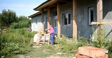 Lucrările de la locuinţele protejate de la Nicolae Bălcescu avansează
