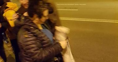 FOTO / Protestatarii din Constanța, LOVIȚI CU OUĂ