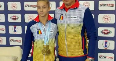 Stire din Sport : Gimnasta Maria Ceplinschi, de la CS Farul, medaliată cu aur la Naţionale şi la RomGym Trophy