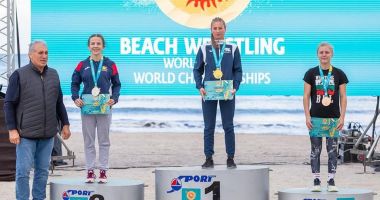 Stire din Sport : Două constănţence, medaliate cu aur la Campionatul Mondial de lupte pe plajă