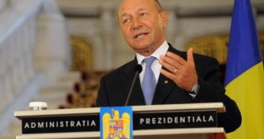 Stire din Politică-Administrație : "Accesul în Schengen este oarecum suspendat din cauza evoluțiilor interne din România"