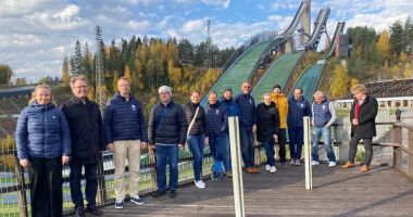 Stire din Sport : Olimpism / Florin Mişcă şi colegii din Comisia de Coordonare FOTE Vuokatti, vizită în Finlanda